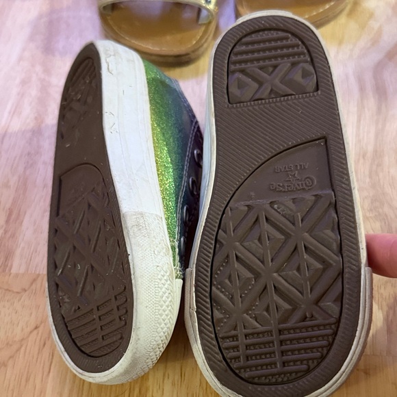 Converse Glittery Rainbow Sneakers & Sparkle Sandals Size 7 Set - Picture 8 of 14